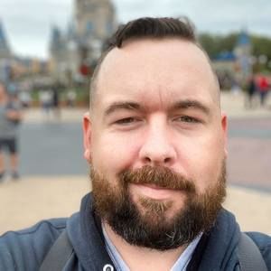 Meet your Posher, Dustin